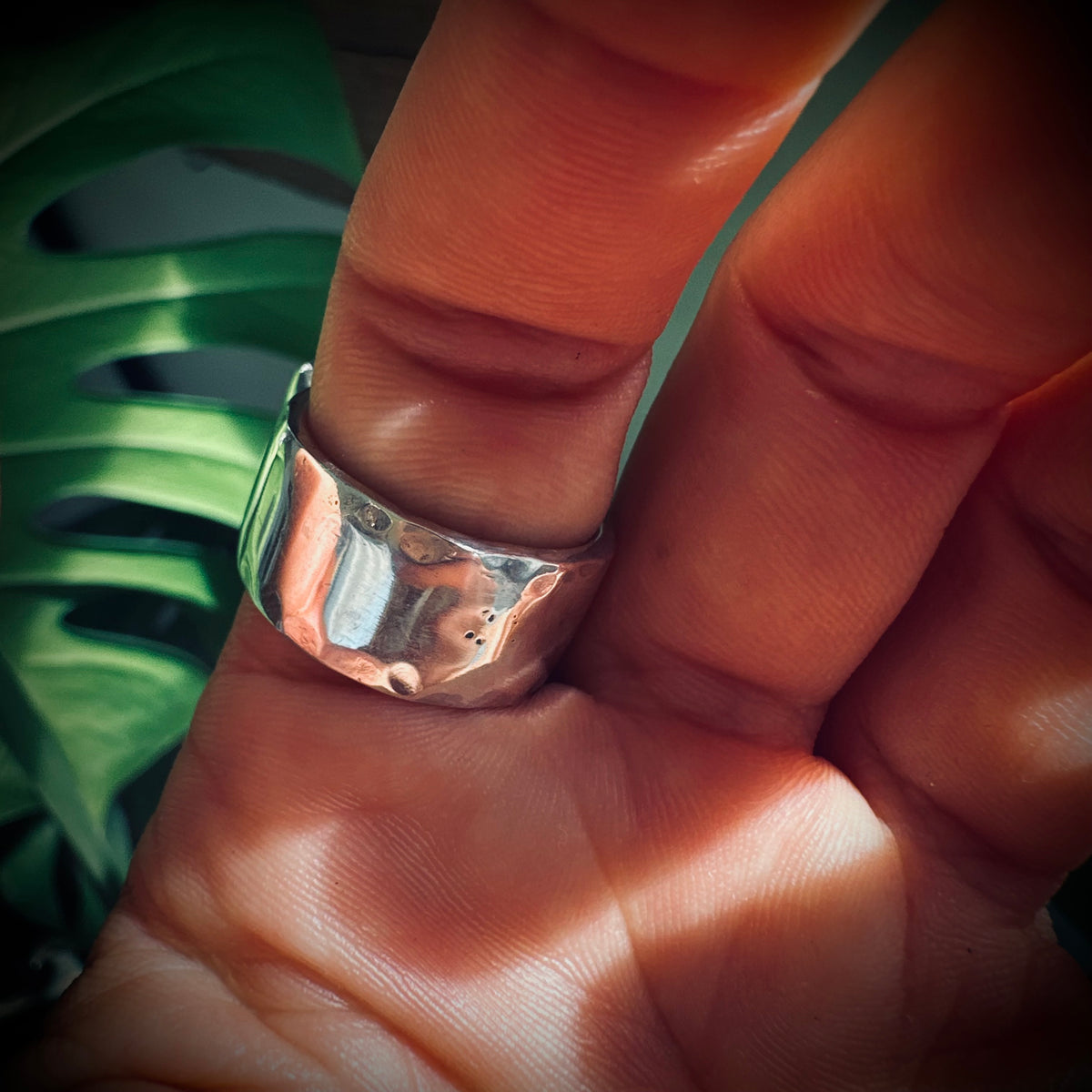 Size 8 (UK P1/2) Vintage sterling silver hallmarked ring with turquoise