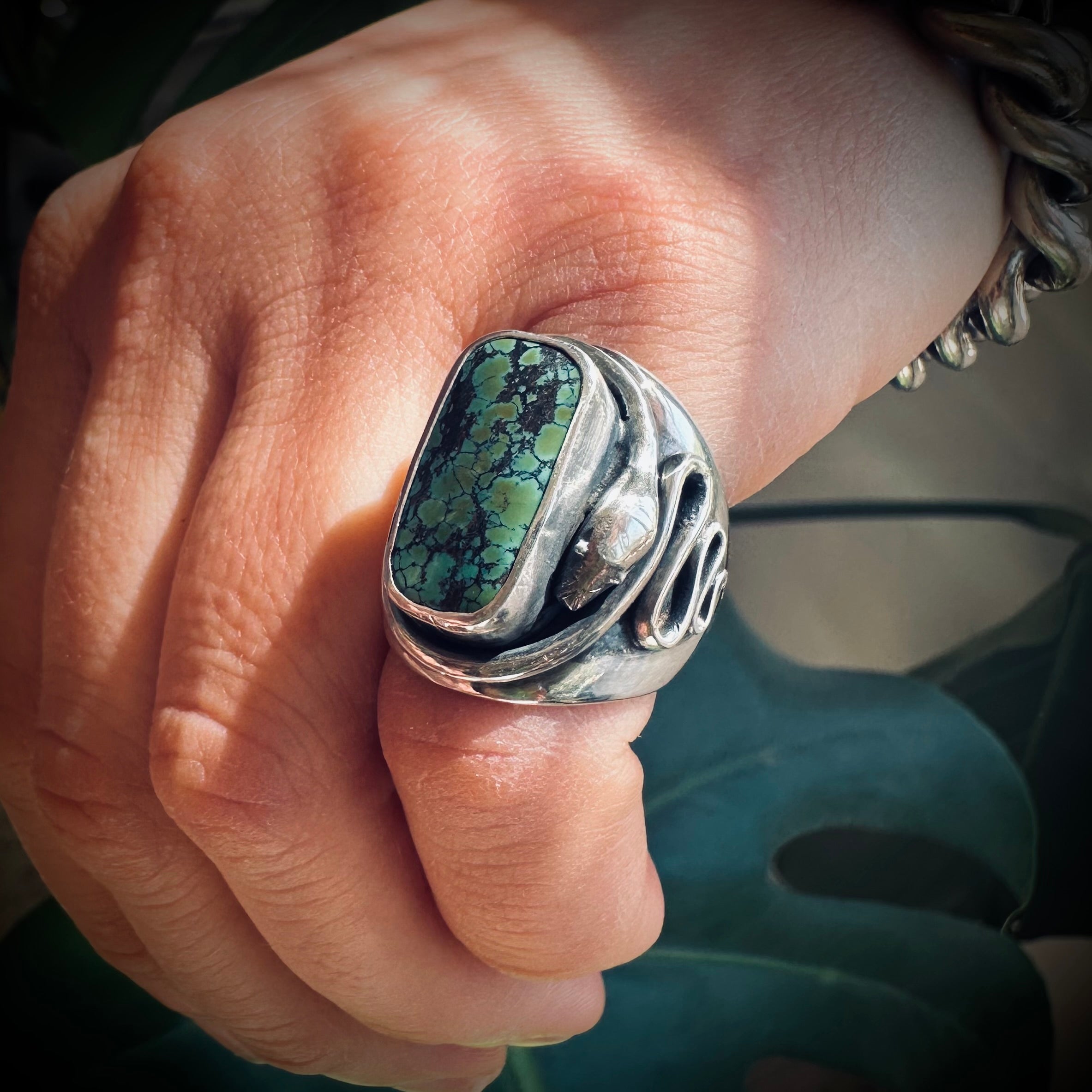 Size 6 (L 1/2) Sterling silver hallmarked snake and turquoise ring