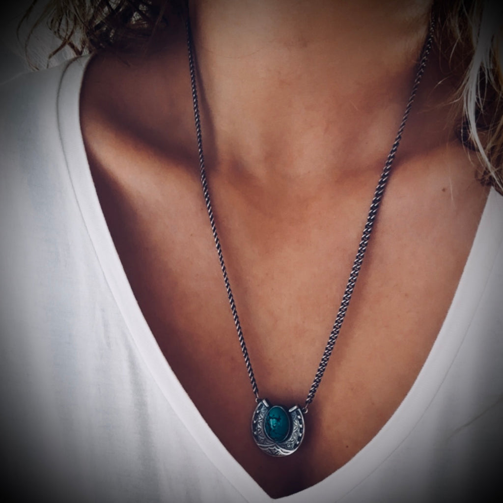Sterling silver hallmarked lucky horseshoe necklace with turquoise and 20” chain