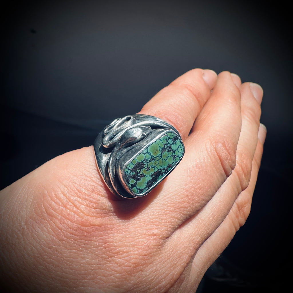 Size 6 (L 1/2) Sterling silver hallmarked snake and turquoise ring
