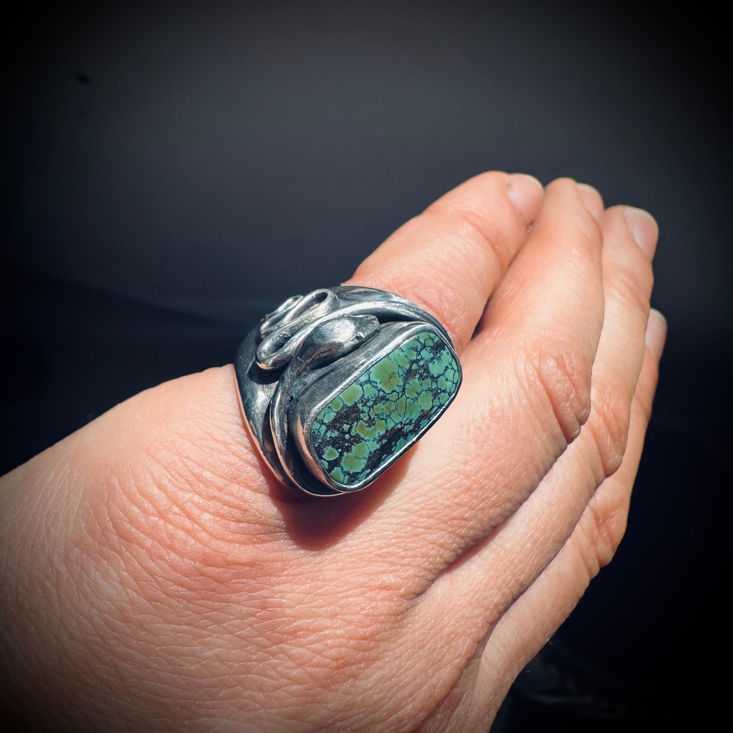 Size 6 (L 1/2) Sterling silver hallmarked snake and turquoise ring