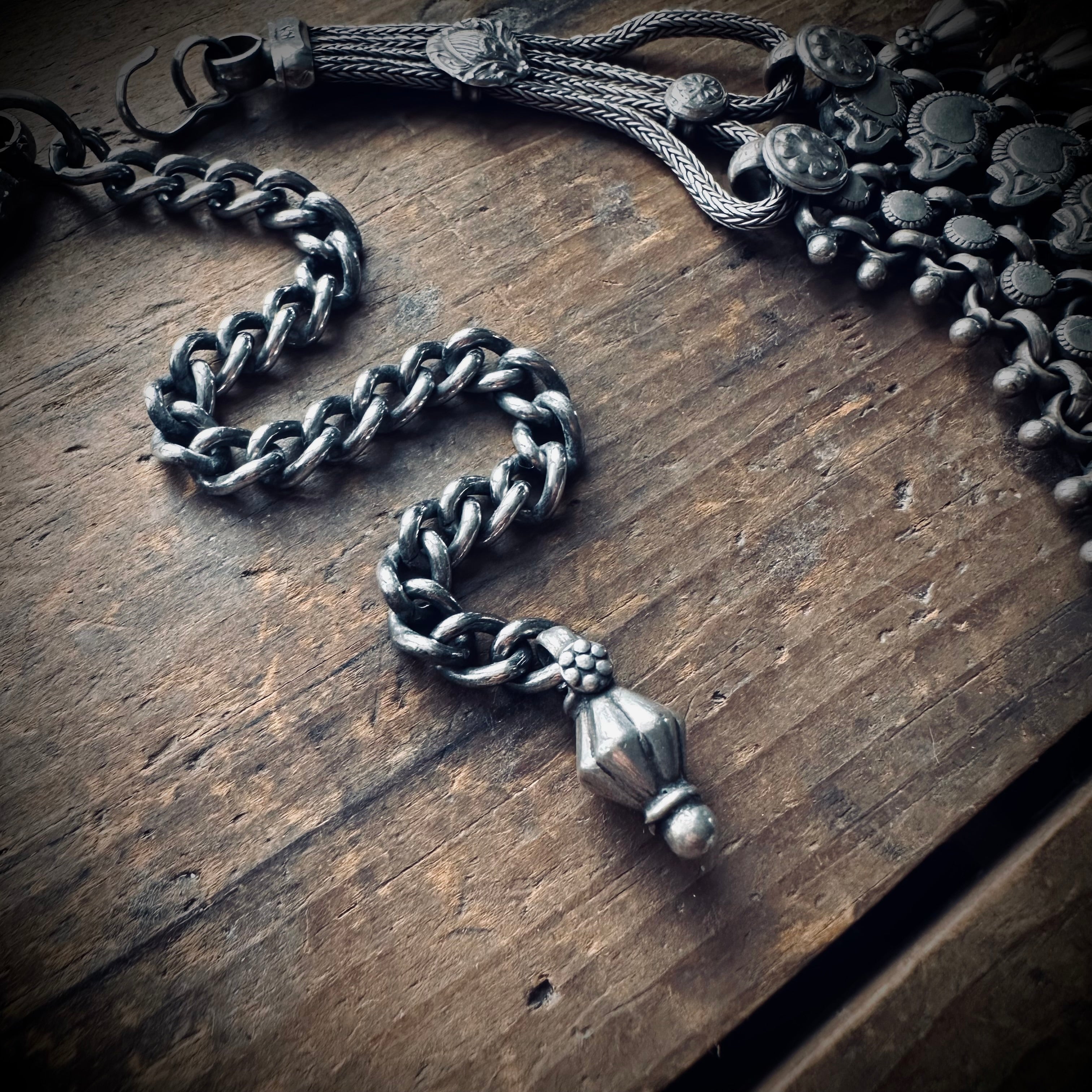 248g 16” + 6” extender big heavy Indian vintage bib necklace with chunky bolt ring in sterling silver