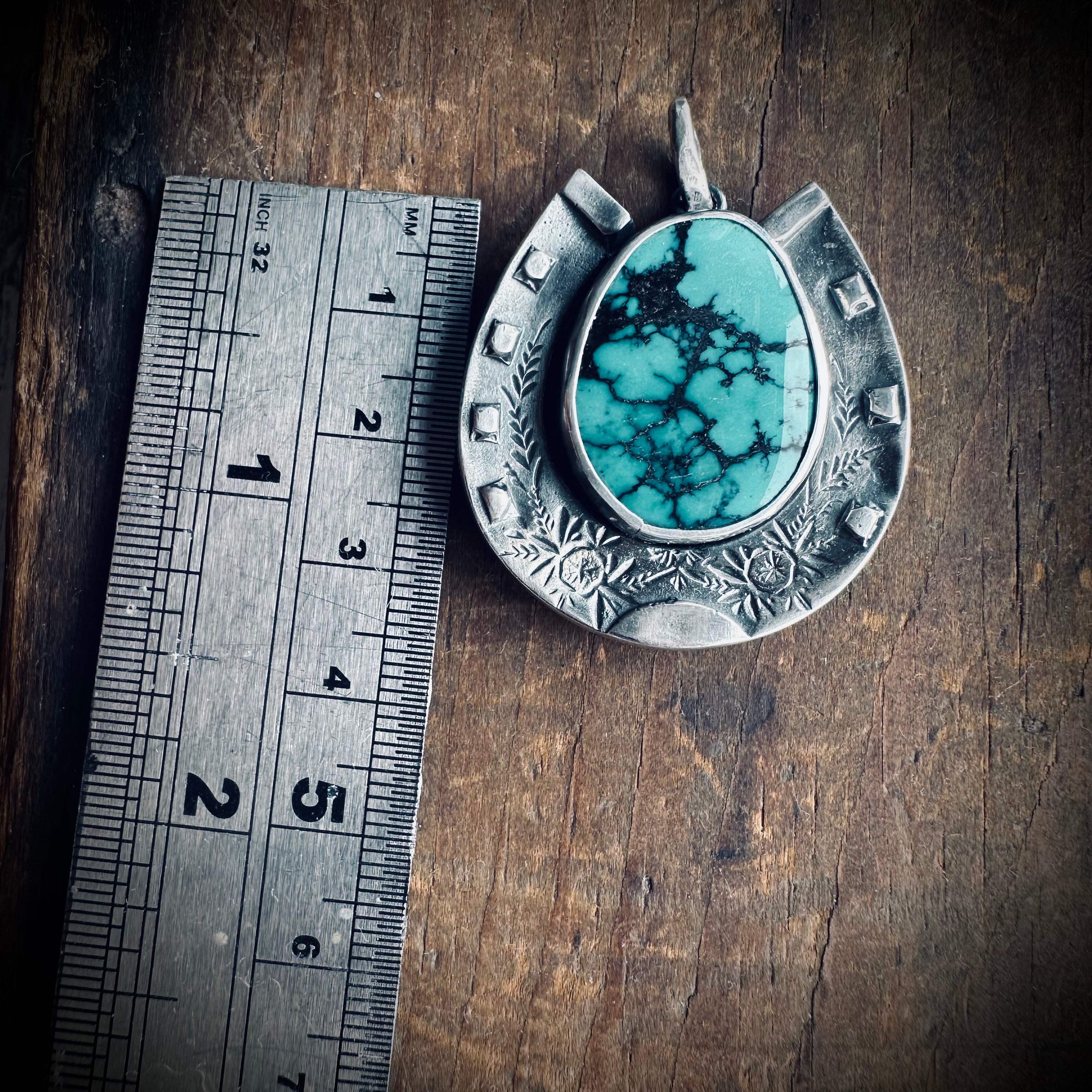 Sterling silver hallmarked lucky horseshoe necklace with turquoise