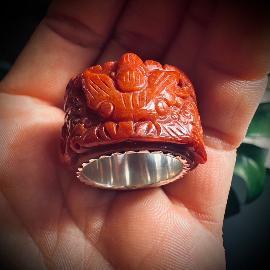 Size 7 (UK an1/2) vintage carved red jade and sterling silver ring