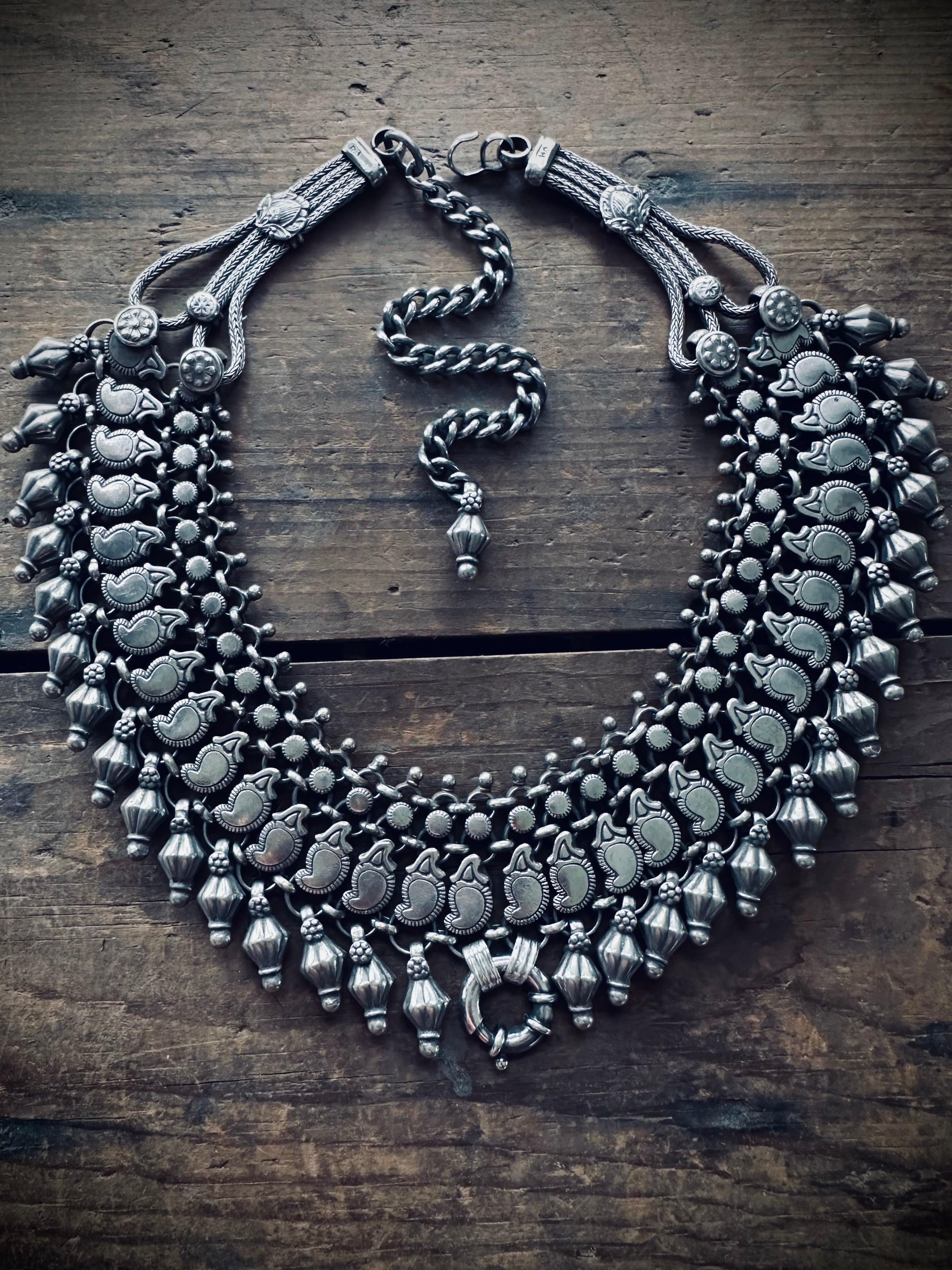 248g 16” + 6” extender big heavy Indian vintage bib necklace with chunky bolt ring in sterling silver
