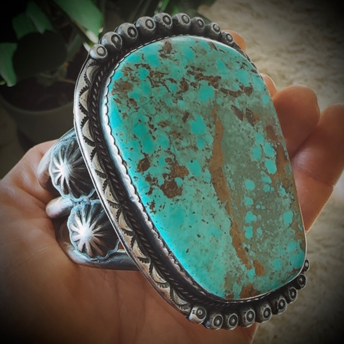 132g “Cuffzilla” vintage Native American cuff bracelet in heavy sterling silver with XL turquoise stone and stud details