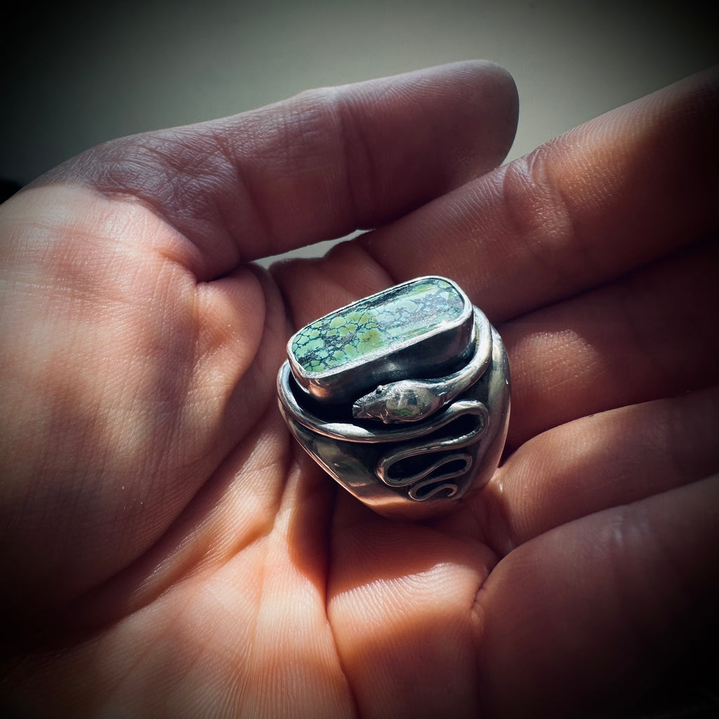 Size 6 (L 1/2) Sterling silver hallmarked snake and turquoise ring