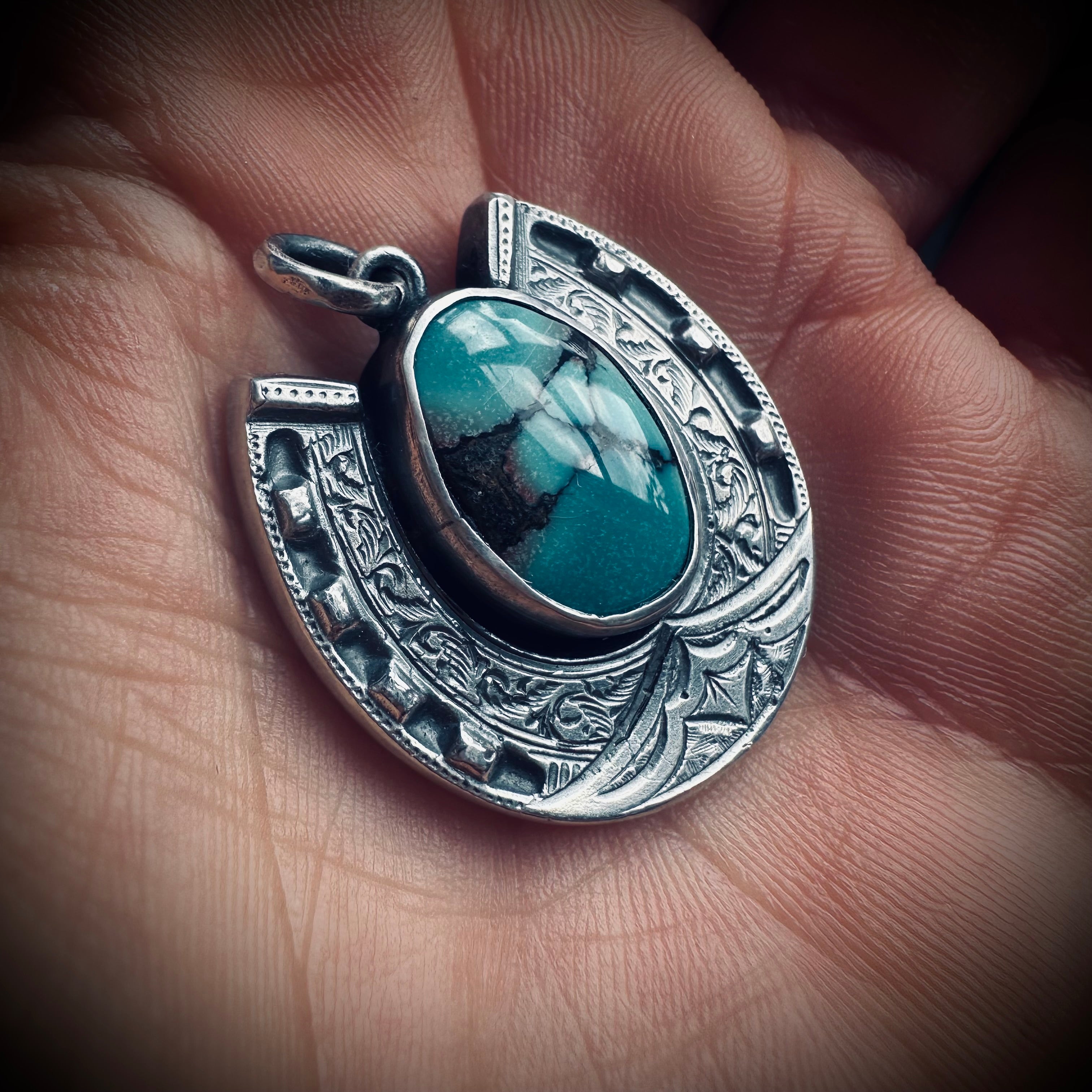 Sterling silver hallmarked lucky horseshoe necklace with turquoise