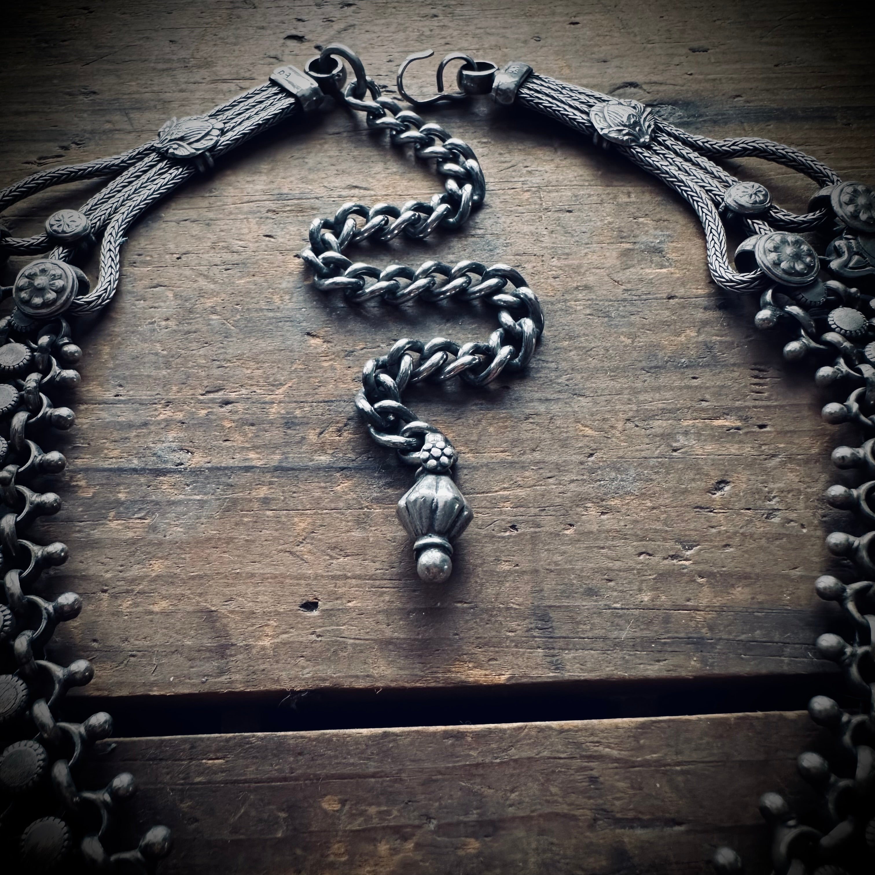 248g 16” + 6” extender big heavy Indian vintage bib necklace with chunky bolt ring in sterling silver