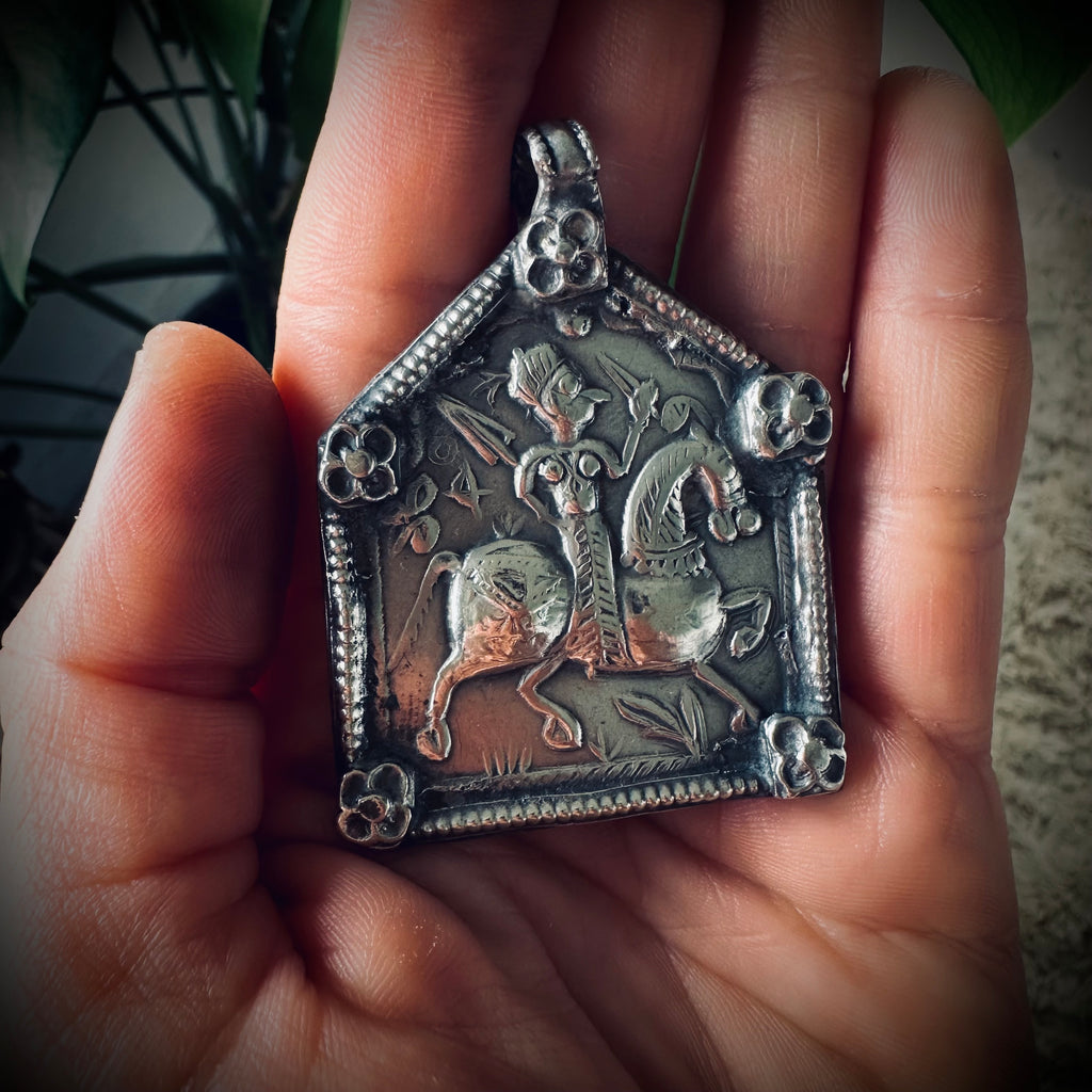 Vintage silver Goddess talisman pendant (extra large)