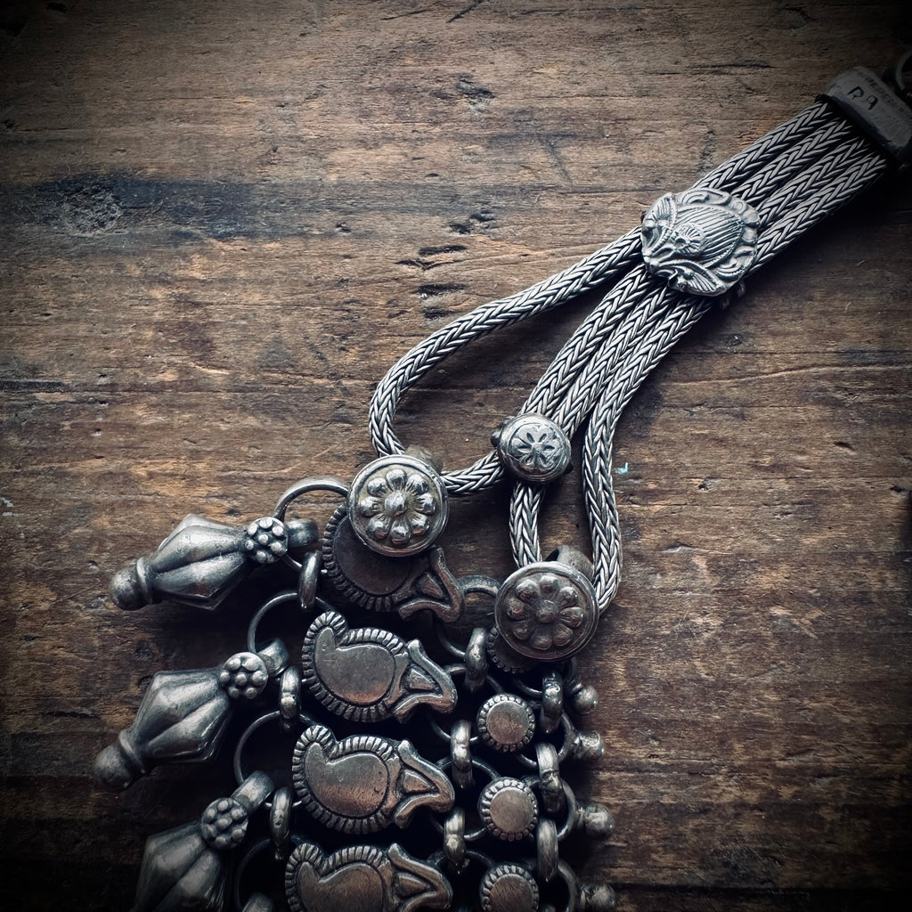 248g 16” + 6” extender big heavy Indian vintage bib necklace with chunky bolt ring in sterling silver