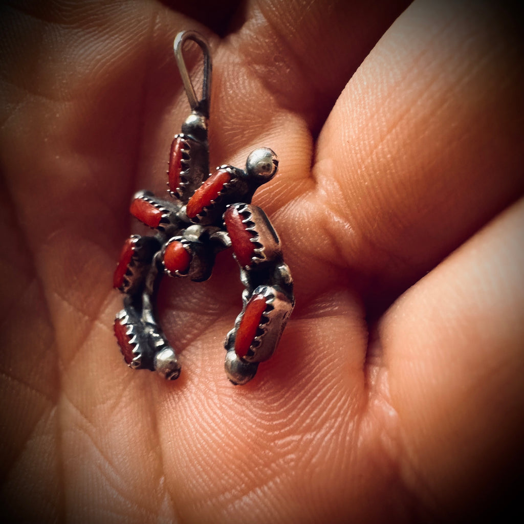 Mini Native American red coral naja pendant in sterling silver (teeth missing on a small part of the setting)