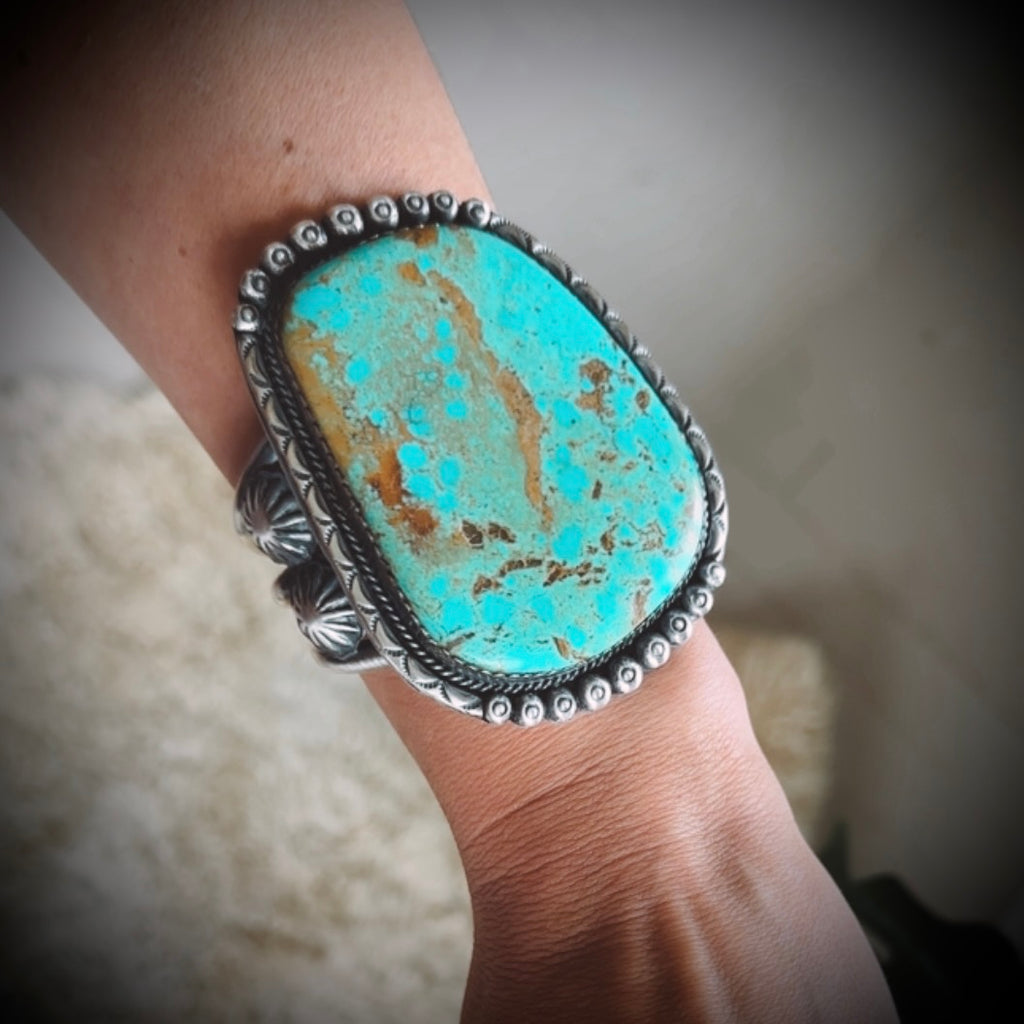 132g “Cuffzilla” vintage Native American cuff bracelet in heavy sterling silver with XL turquoise stone and stud details