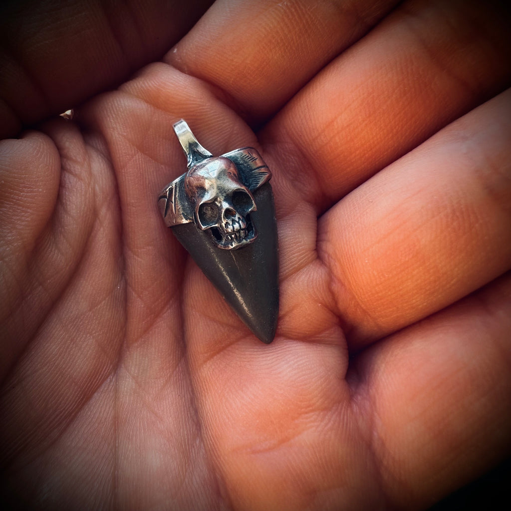 Sterling silver hallmarked fossil shark tooth pendant with skull