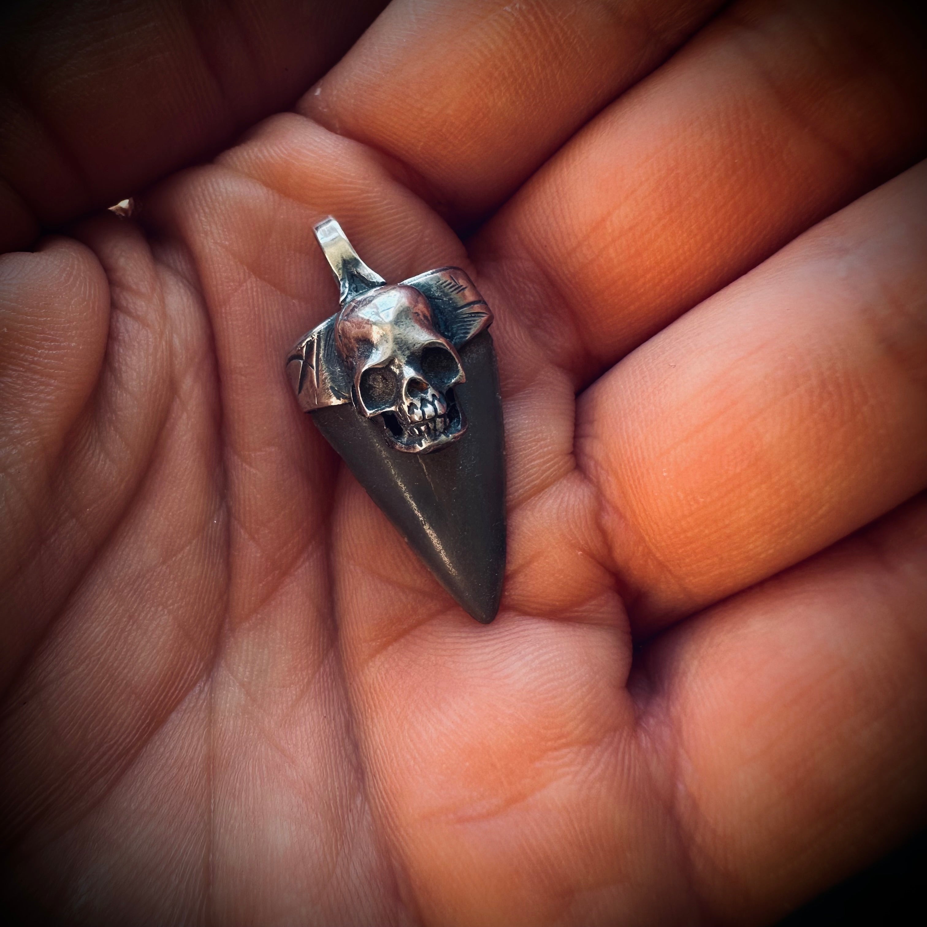 Sterling silver hallmarked fossil shark tooth pendant with skull