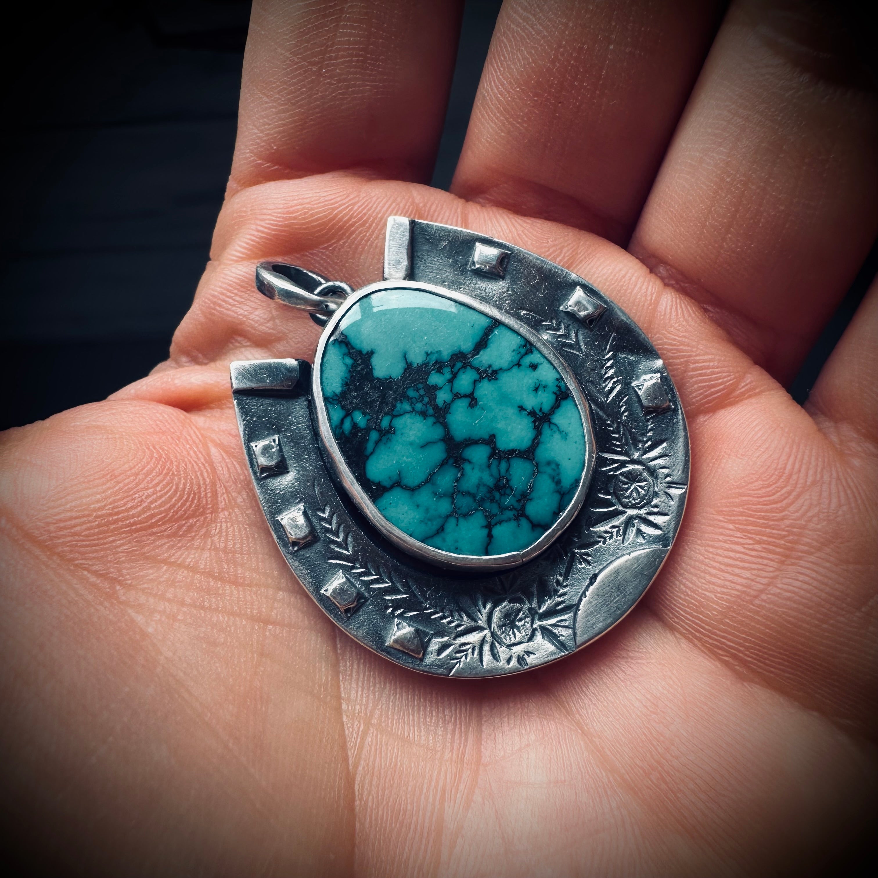 Sterling silver hallmarked lucky horseshoe necklace with turquoise